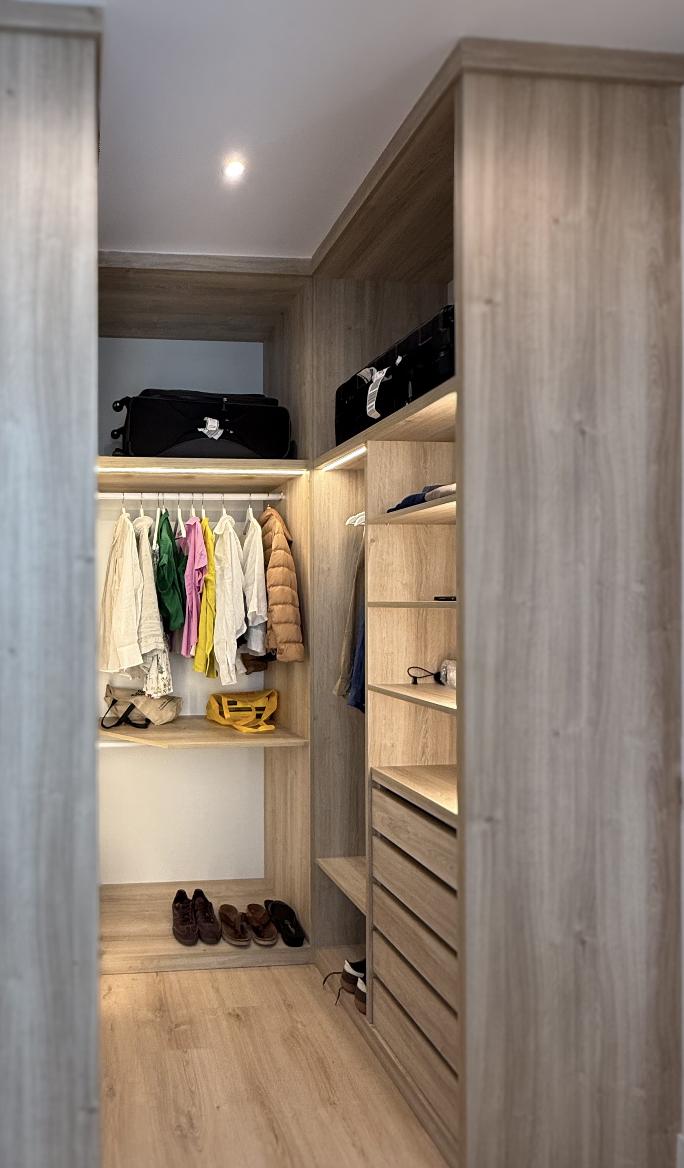 ¿Cuánto cuesta un vestidor a medida? El valor de un diseño exclusivo